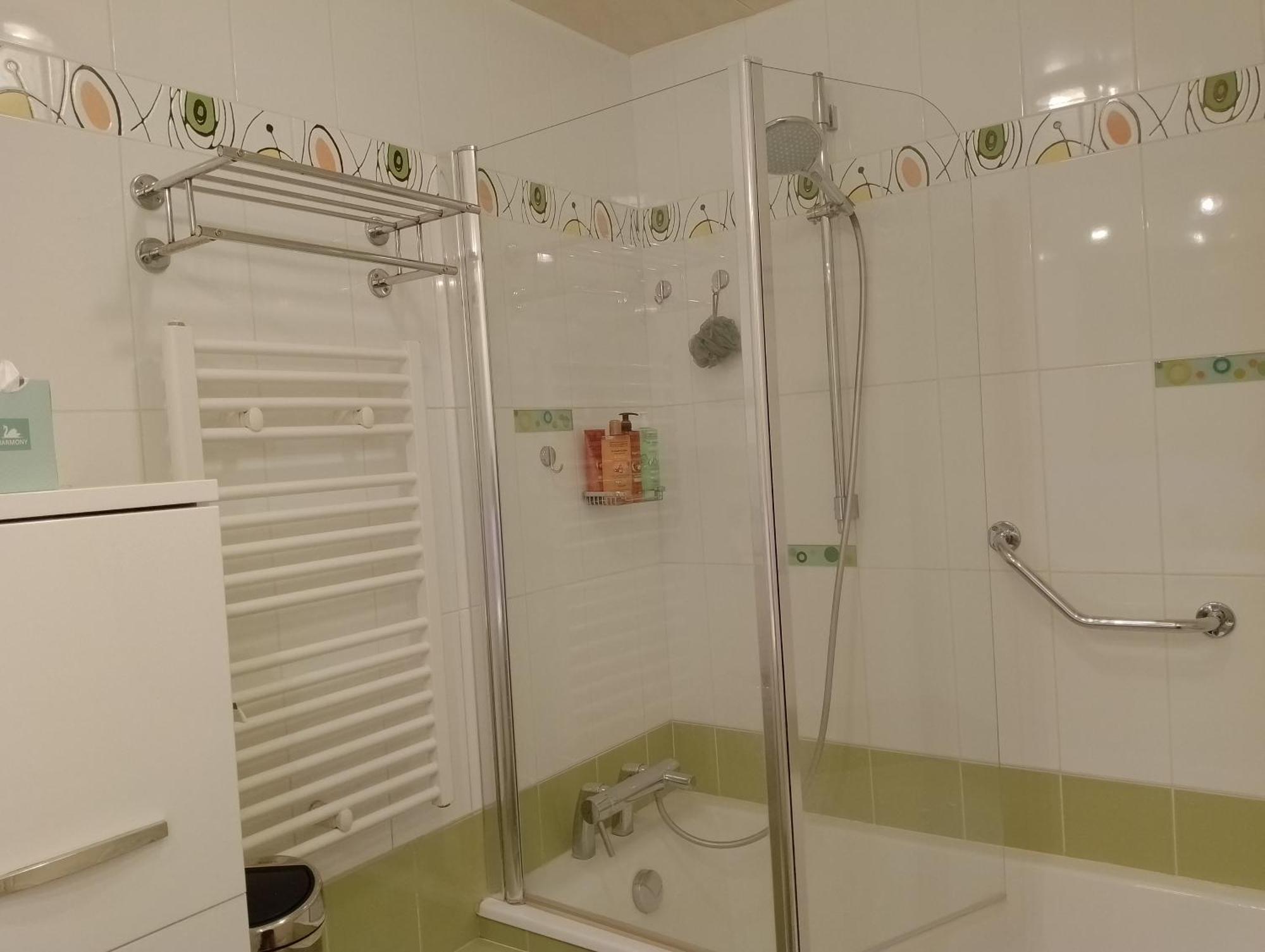 Appartement Residentiel Au Vert Et Au Frais Монтиньи-ле-Бретонё Экстерьер фото